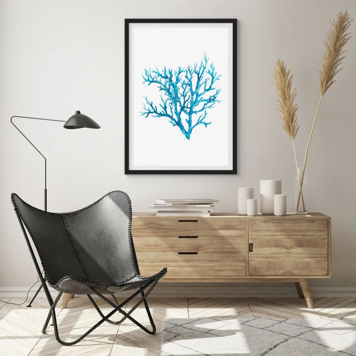 Affiche dans un cadre noir - Poster - Corail bleu en style aquarelle sur fond blanc - 50x70cm - Filigrane nautique - Décoration murale moderne pour le salon et la chambre ARTTOR