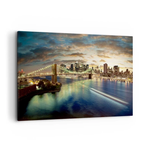 Impression sur toile - Image sur toile - Un pont illuminé avec la ville en arrière-plan, avec des lumières reflétées dans l'eau. - 120x80cm - Une soirée lumineuse sur Manhattan - Décoration murale moderne pour le salon et la chambre ARTTOR