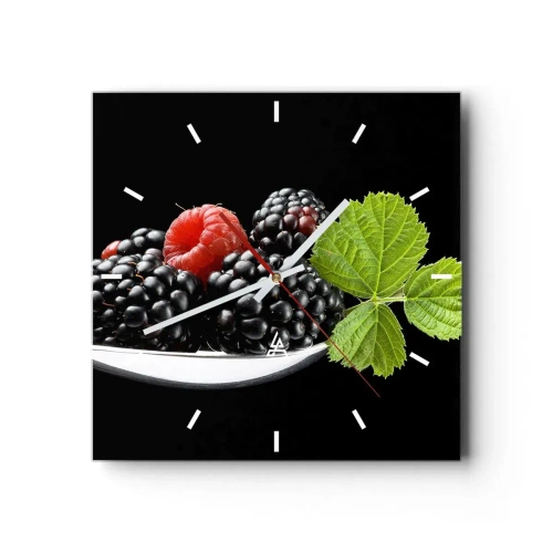 Horloge murale - Pendule murale - Mûres et framboises sur une cuillère avec une feuille sur fond noir - 30x30cm - Le goût de la fraîcheur - Décoration murale moderne pour le salon et la chambre ARTTOR