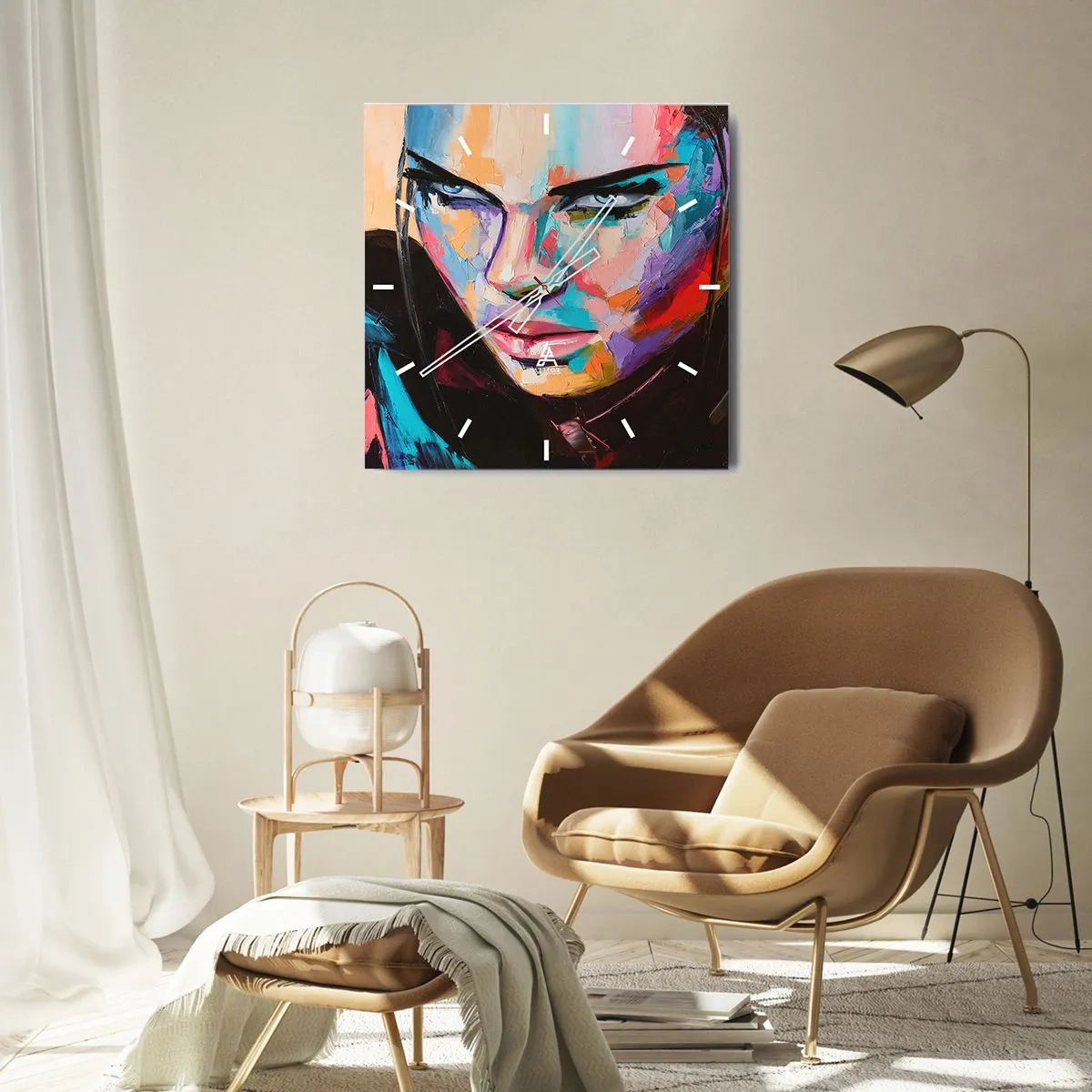 Horloge murale - Pendule murale - Portrait d'une femme aux couleurs abstraites vives - 30x30cm - Le coeur sauvageon - Décoration murale moderne pour le salon et la chambre ARTTOR