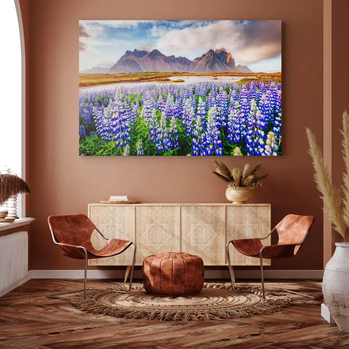 Impression sur toile - Image sur toile - Fleurs dans un paysage de montagne avec un ciel pittoresque - 100x70cm - La force et l'austérité côtoient la douceur - Décoration murale moderne pour le salon et la chambre ARTTOR