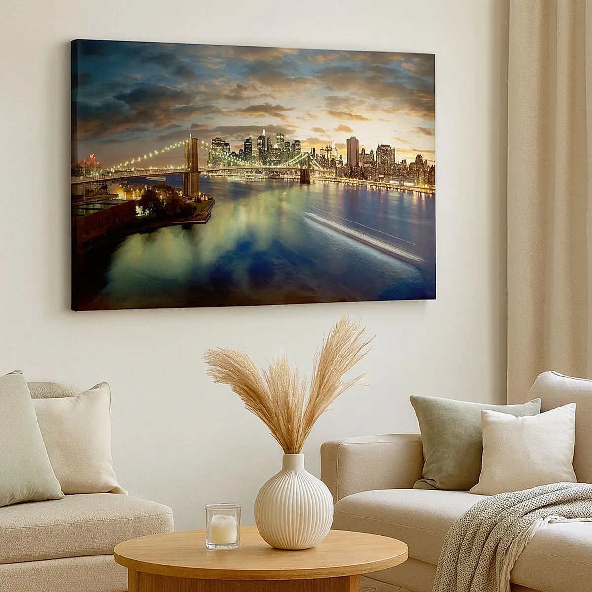 Impression sur toile - Image sur toile - Un pont illuminé avec la ville en arrière-plan, avec des lumières reflétées dans l'eau. - 70x50cm - Une soirée lumineuse sur Manhattan - Décoration murale moderne pour le salon et la chambre ARTTOR