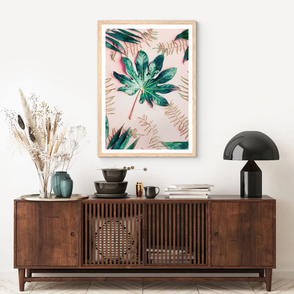 Affiche dans un chêne clair - Poster - Étude de verdure sur fond rose - 50x70 cm