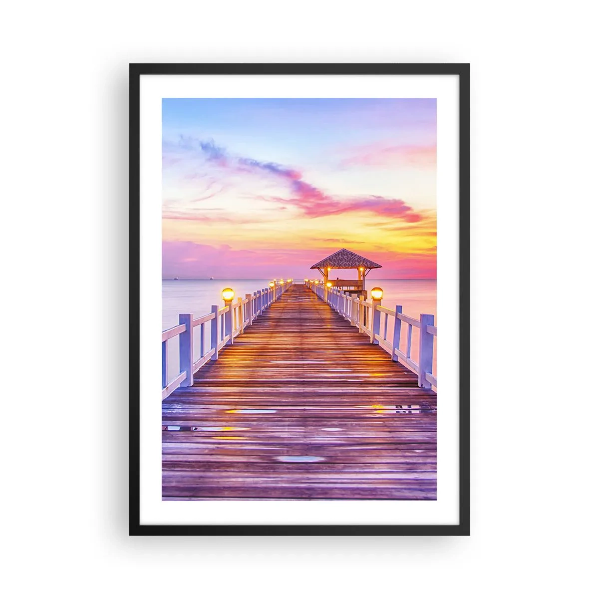 Affiche dans un cadre noir - Poster - Une jetée avec un belvédère illuminé par le soleil couchant - 50x70cm - Le silence lilas-doré du soir - Décoration murale moderne pour le salon et la chambre ARTTOR
