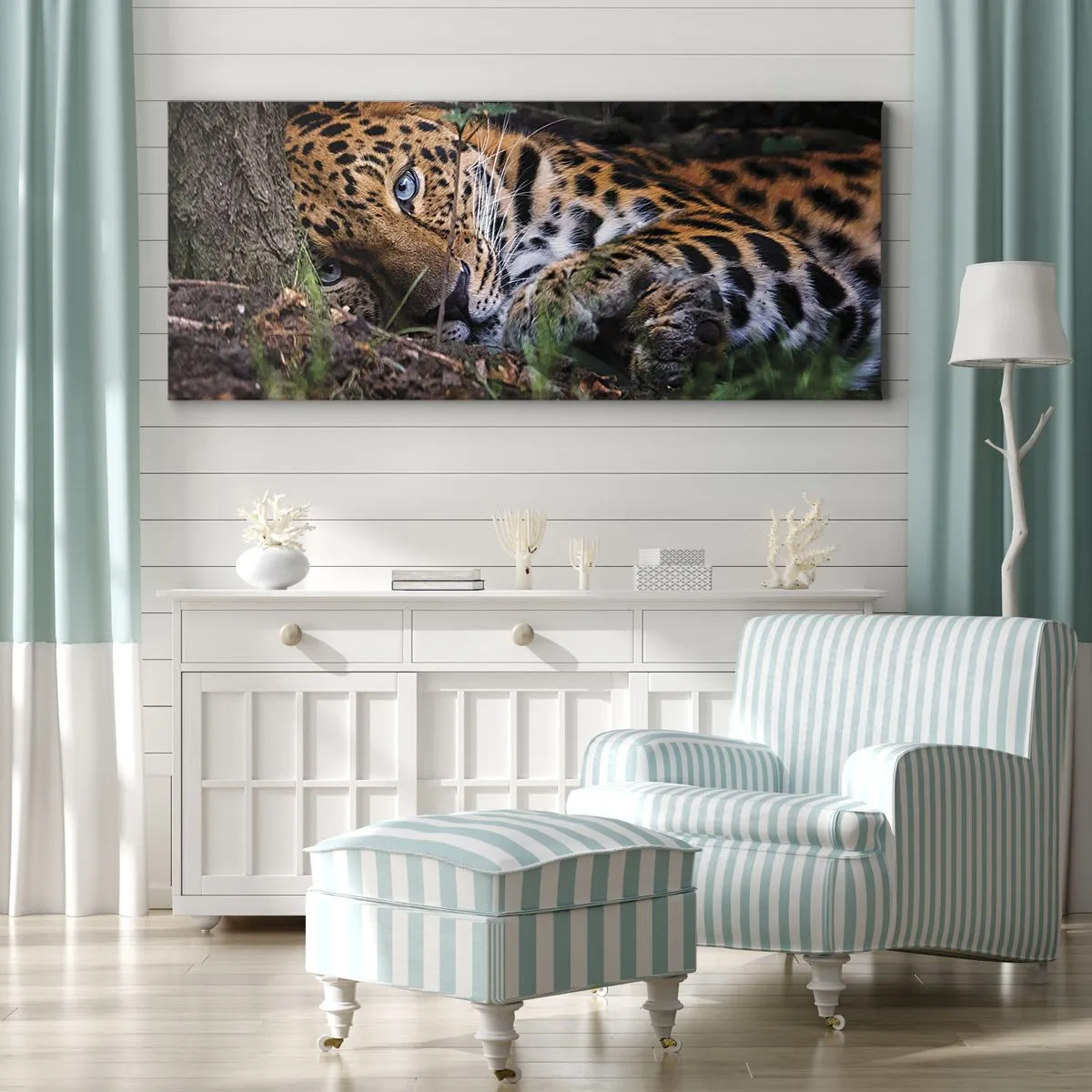 Impression sur toile - Image sur toile - Un léopard couché à l'ombre des arbres - 160x50cm - Fais-moi confiance - Décoration murale moderne pour le salon et la chambre ARTTOR