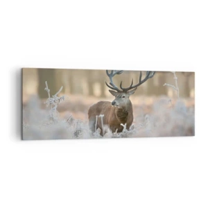 Impression sur toile - Image sur toile - Un cerf dans une clairière givrée dans une forêt hivernale aux couleurs subtiles - 140x50cm - Une matinée animée - Décoration murale moderne pour le salon et la chambre ARTTOR