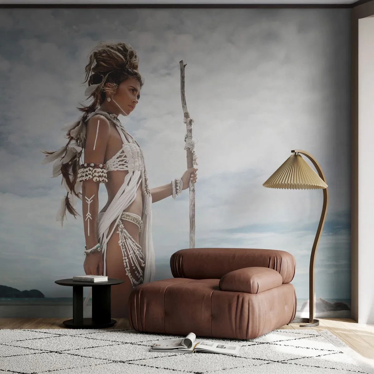 Papier Peint Photo Premium Sand - Femme guerrière ethnique sur fond de plage tropicale - 100x70cm - Reine des tropiques - Décoration murale moderne pour le salon et la chambre ARTTOR