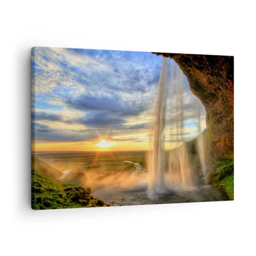 Impression sur toile - Image sur toile - Une cascade illuminée par la lumière du soleil sur fond de paysage - 70x50cm - Le monde derrière un voile de gouttes - Décoration murale moderne pour le salon et la chambre ARTTOR