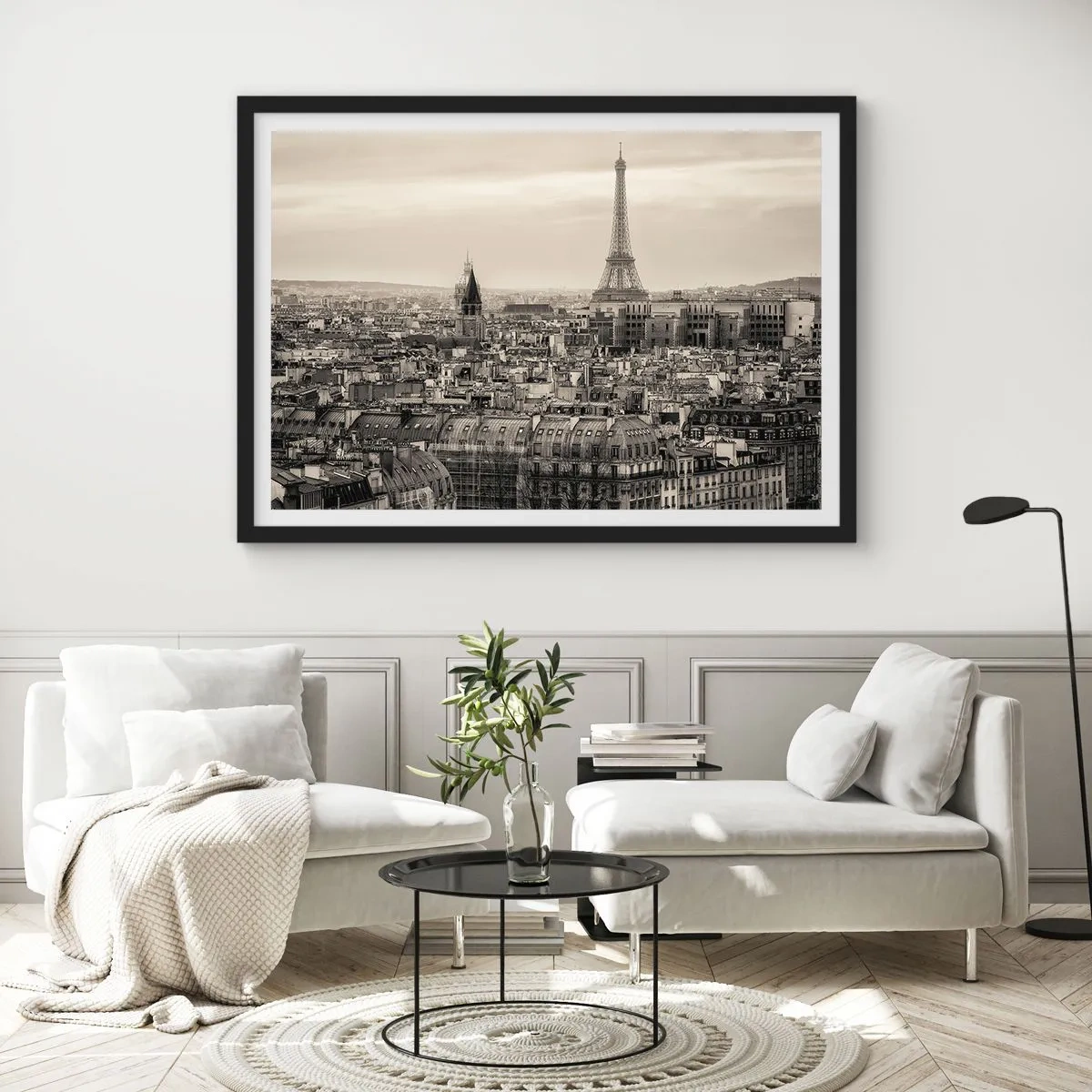 Affiche dans un cadre noir - Poster - Panorama de Paris avec la Tour Eiffel en tons sépia - 100x70cm - Sur les toits de Paris - Décoration murale moderne pour le salon et la chambre ARTTOR