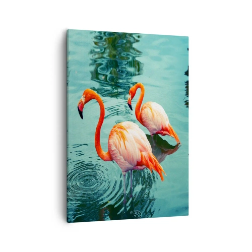 Impression sur toile - Image sur toile - Deux flamants roses dans l'eau calme reflétant leur environnement - 50x70cm - Nous sommes à la mode maintenant - Décoration murale moderne pour le salon et la chambre ARTTOR
