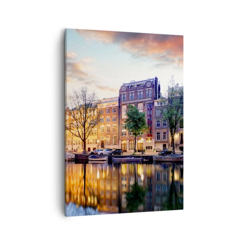 Impression sur toile - Image sur toile - Canal avec reflet des immeubles d'habitation dans la lumière du soir - 50x70cm - Beauté hollandaise sobre et sereine - Décoration murale moderne pour le salon et la chambre ARTTOR