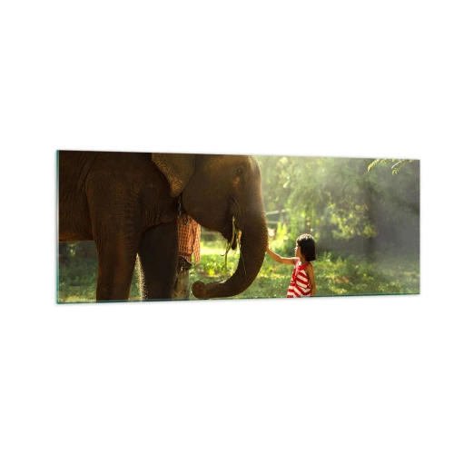 Impression sur verre - Image sur verre - Une fille en robe rouge touchant un éléphant dans la forêt. - 140x50cm - La force de l'amitié - Décoration murale moderne pour le salon et la chambre ARTTOR