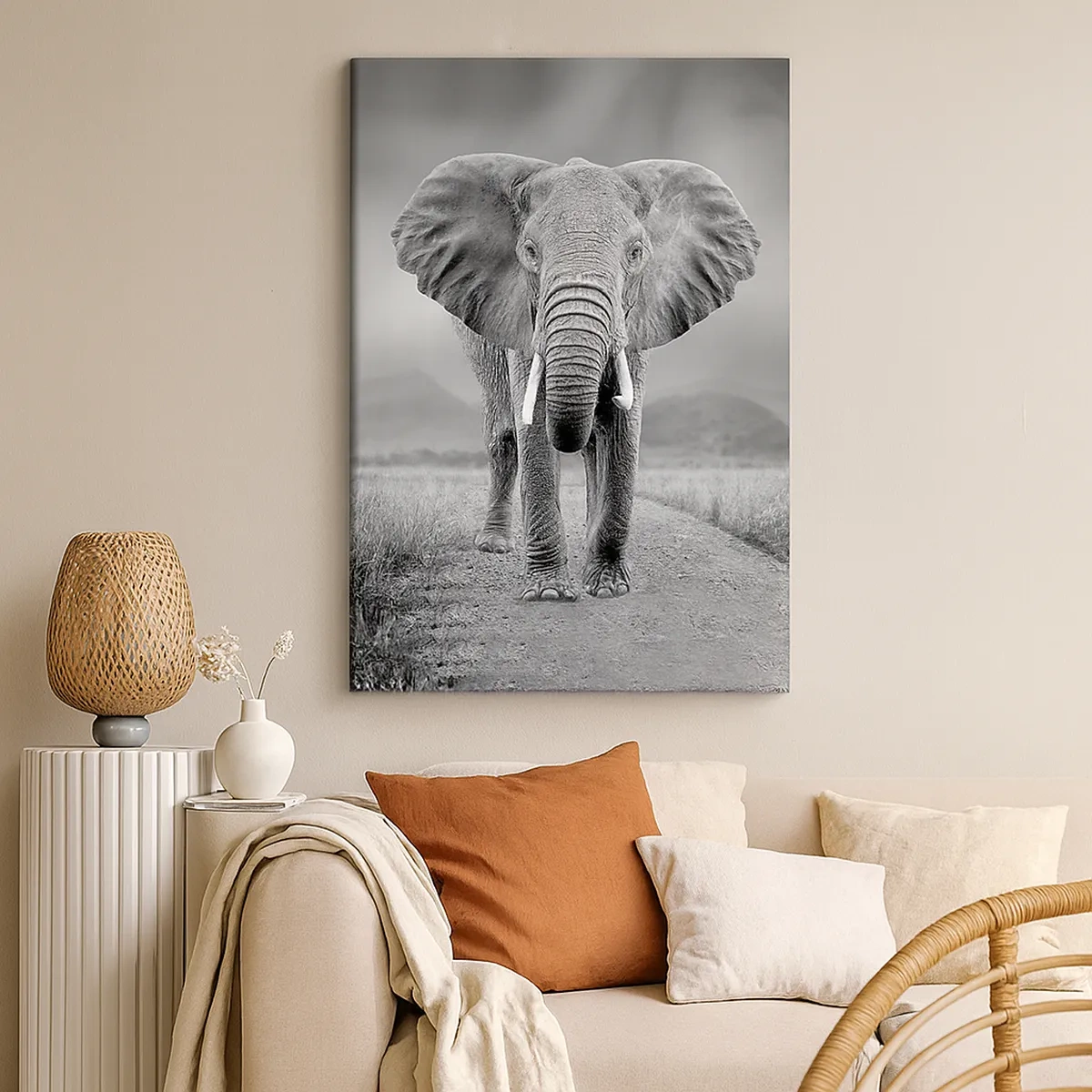 Impression sur toile - Image sur toile - Un puissant éléphant dans la savane aux tons monochromes - 50x70cm - Les hôtes vous saluent - Décoration murale moderne pour le salon et la chambre ARTTOR