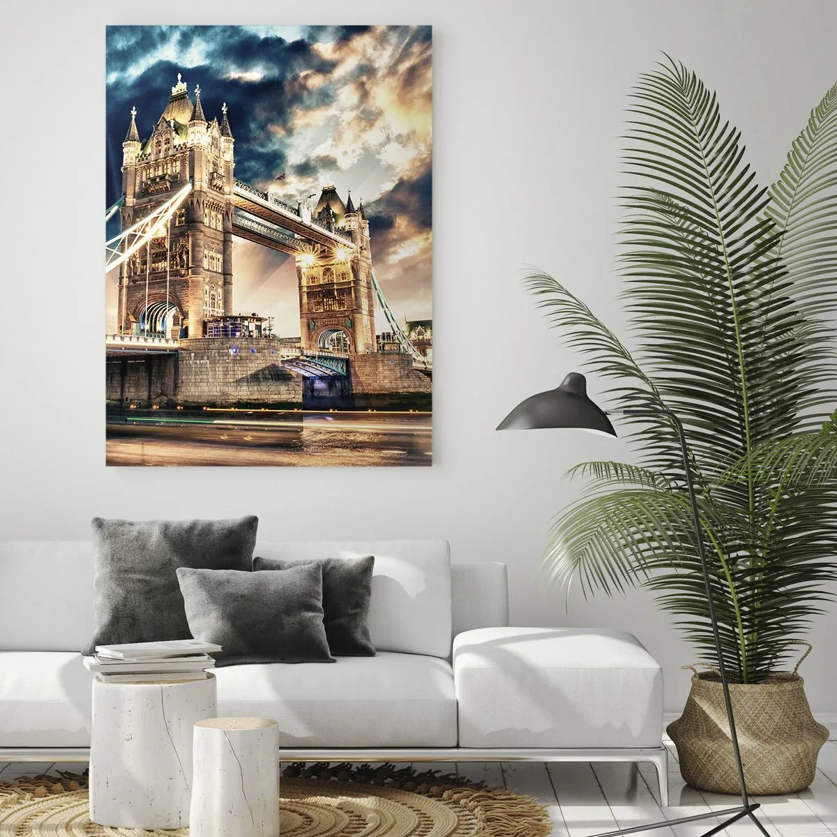 Impression sur verre - Image sur verre - Tower Bridge au crépuscule contre un ciel dynamique - 80x120cm - Monument de l'empire victorien - Décoration murale moderne pour le salon et la chambre ARTTOR