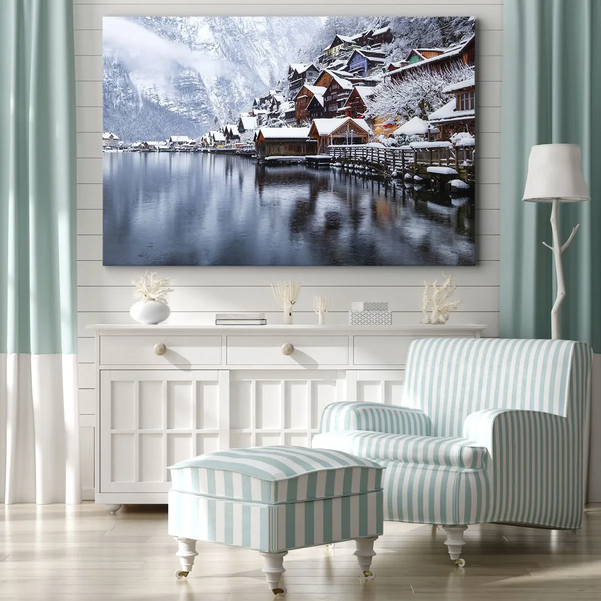 Impression sur toile - Image sur toile - Vue hivernale d'un village de montagne au bord du lac - 100x70cm - En décoration hivernale - Décoration murale moderne pour le salon et la chambre ARTTOR