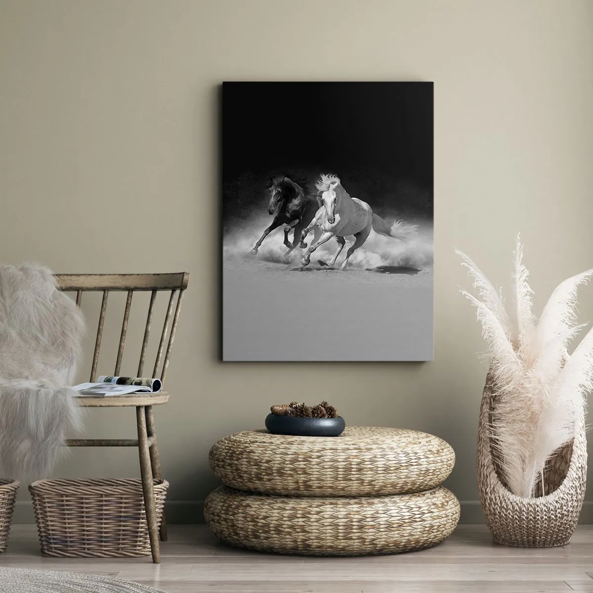 Impression sur toile - Image sur toile - Chevaux au galop en noir et blanc - 80x120cm - Galop de la liberté - Décoration murale moderne pour le salon et la chambre ARTTOR