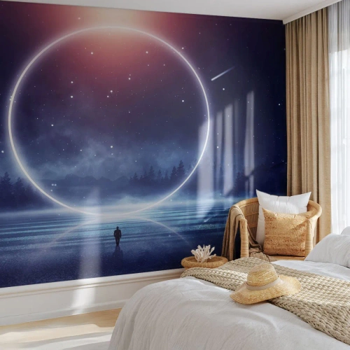 Papier Peint Photo Premium Sand - Une silhouette mystérieuse devant un cercle lumineux sur fond d'espace - 100x70cm - Ils sont déjà là... - Décoration murale moderne pour le salon et la chambre ARTTOR