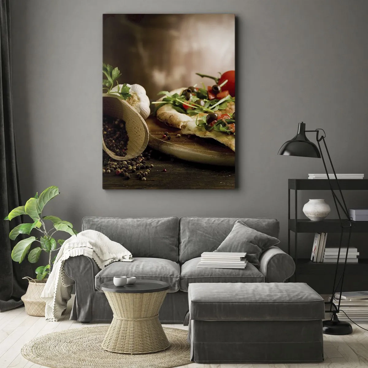 Impression sur toile - Image sur toile - Pizza aux légumes sur une planche en bois dans un style rustique - 70x100cm - Directement du four et du jardin - Décoration murale moderne pour le salon et la chambre ARTTOR