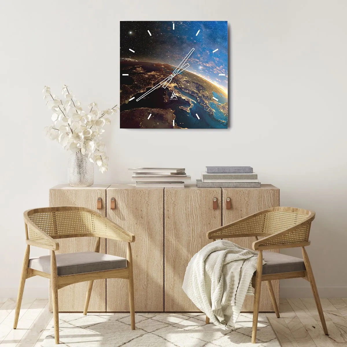 Horloge murale - Pendule murale - Vue de la Terre depuis l'espace au lever du soleil - 30x30cm - Regardons-nous de loin - Décoration murale moderne pour le salon et la chambre ARTTOR