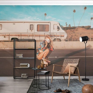 Papier peint sur mesure Autocollant Deluxe - Souriez s'il-vous-plait! - Paysage, Campeur, Femme