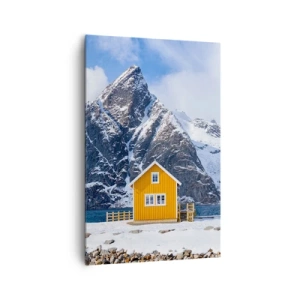 Impression sur toile - Image sur toile - Une maison jaune sur fond de montagnes enneigées et de la mer - 80x120cm - Vacances scandinaves - Décoration murale moderne pour le salon et la chambre ARTTOR