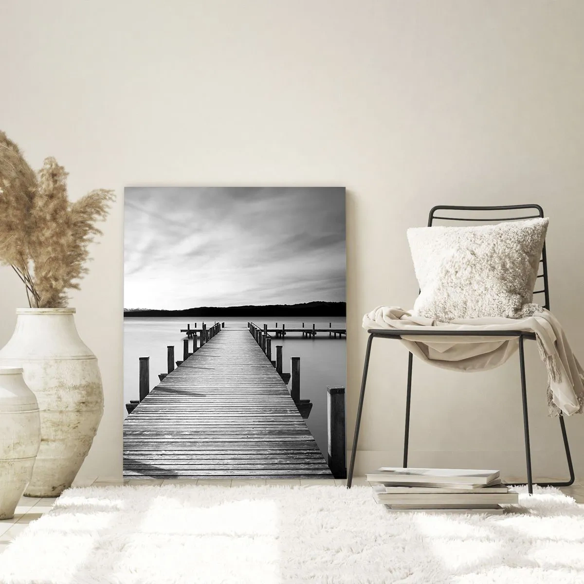 Impression sur verre - Image sur verre - Une jetée noire et blanche sur un lac calme - 80x120cm - Au point d'eau - la paix - Décoration murale moderne pour le salon et la chambre ARTTOR