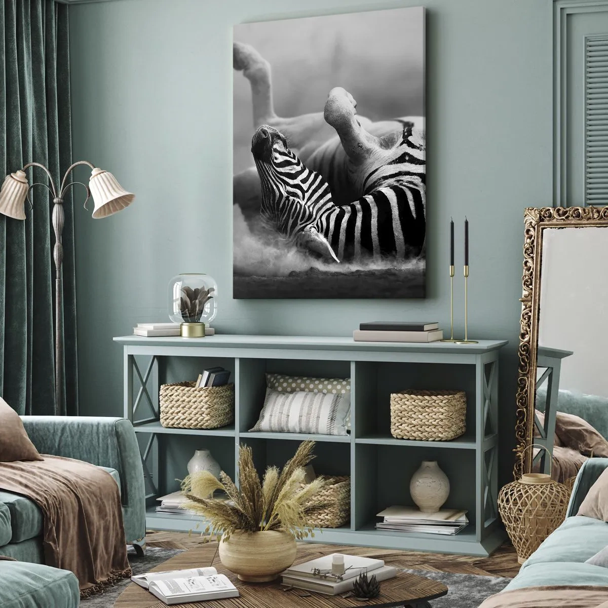 Impression sur toile - Image sur toile - Un zèbre noir et blanc se roulant dans le sable - 70x100cm - Pas uniquement le cheval en rirait - Décoration murale moderne pour le salon et la chambre ARTTOR