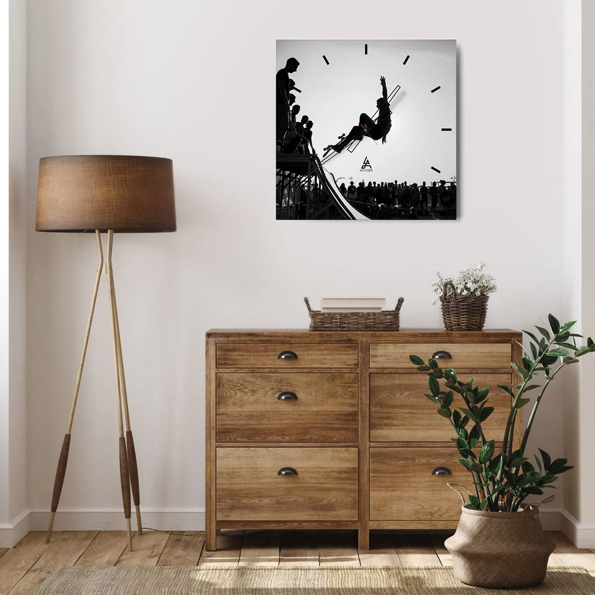 Horloge murale - Pendule murale - Scène de skateboard en noir et blanc sur une rampe - 30x30cm - Héros et spectateurs - Décoration murale moderne pour le salon et la chambre ARTTOR