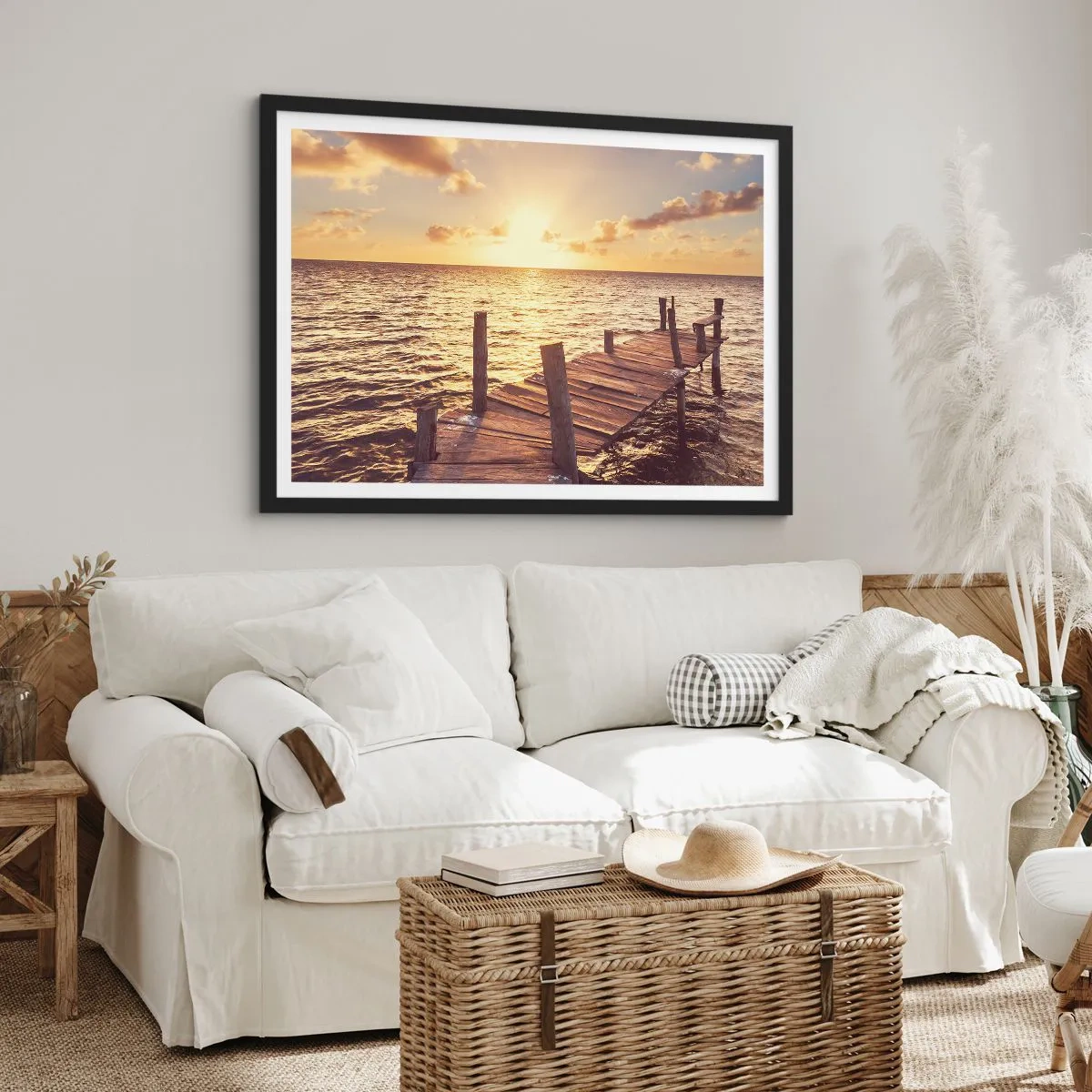 Affiche dans un cadre noir - Poster - Une jetée en bois menant vers le coucher du soleil - 70x50cm - La terre d'or de la douceur - Décoration murale moderne pour le salon et la chambre ARTTOR