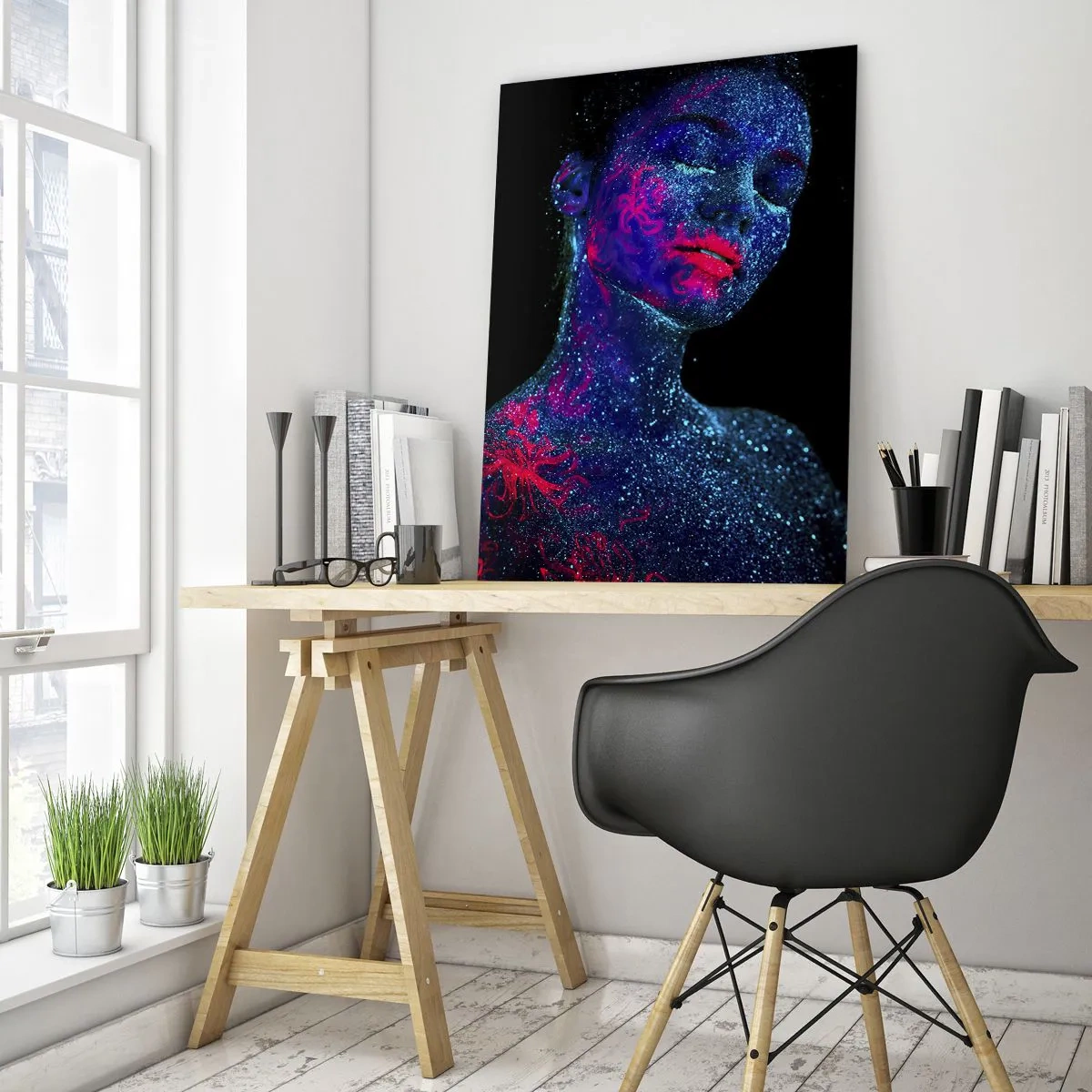 Impression sur verre - Image sur verre - Portrait d'une femme avec peinture corporelle fluorescente - 50x70cm - Dans la poussière d'étoiles - Décoration murale moderne pour le salon et la chambre ARTTOR