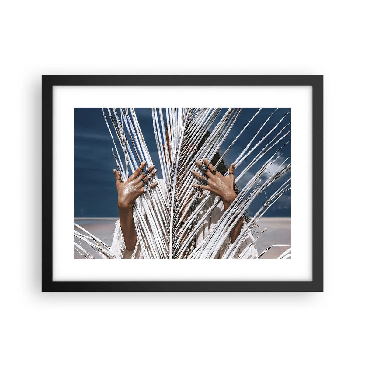 Affiche dans un cadre noir - Poster - Fille de chaman ? - 40x30 cm