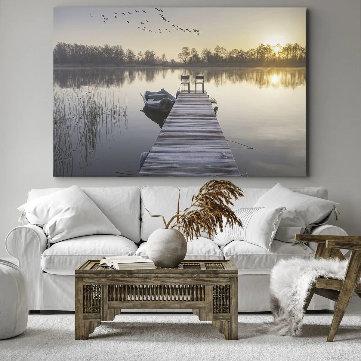 Impression sur toile - Image sur toile - Une jetée au bord du lac le matin avec un bateau et des chaises - 70x50cm - Je reviendrai - Décoration murale moderne pour le salon et la chambre ARTTOR