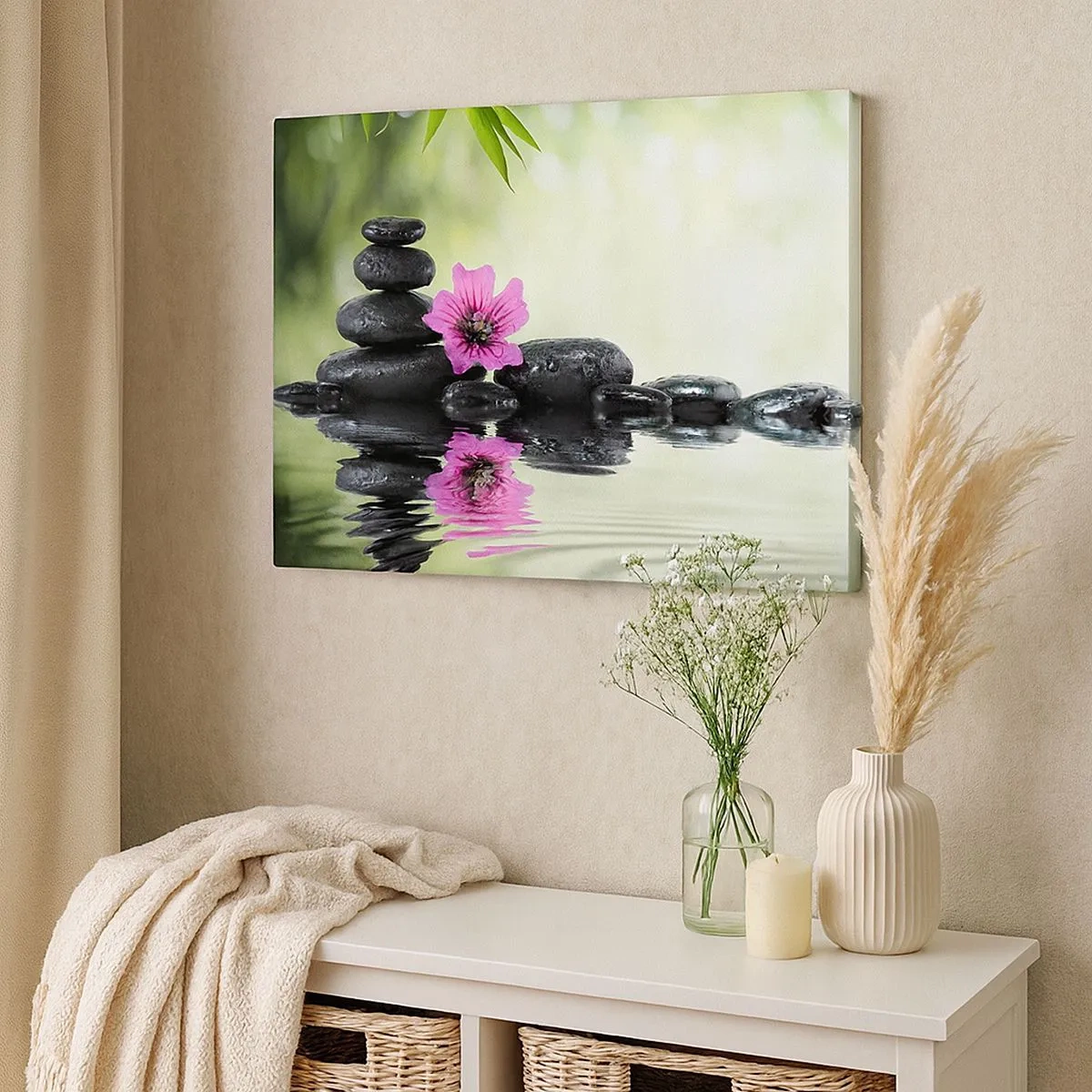 Impression sur toile - Image sur toile - Des pierres zen et une fleur rose se reflétant dans l'eau - 70x50cm - Temps pour l'âme - Décoration murale moderne pour le salon et la chambre ARTTOR