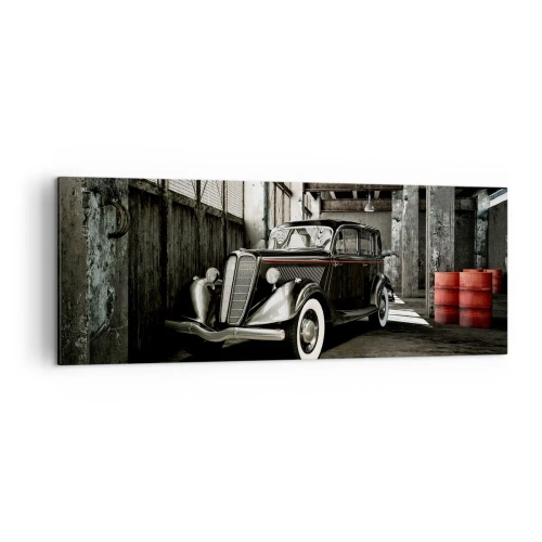 Impression sur toile - Image sur toile - Voiture rétro élégante dans un entrepôt brut - 140x50cm - L'élégance éternelle des années 30 - Décoration murale moderne pour le salon et la chambre ARTTOR