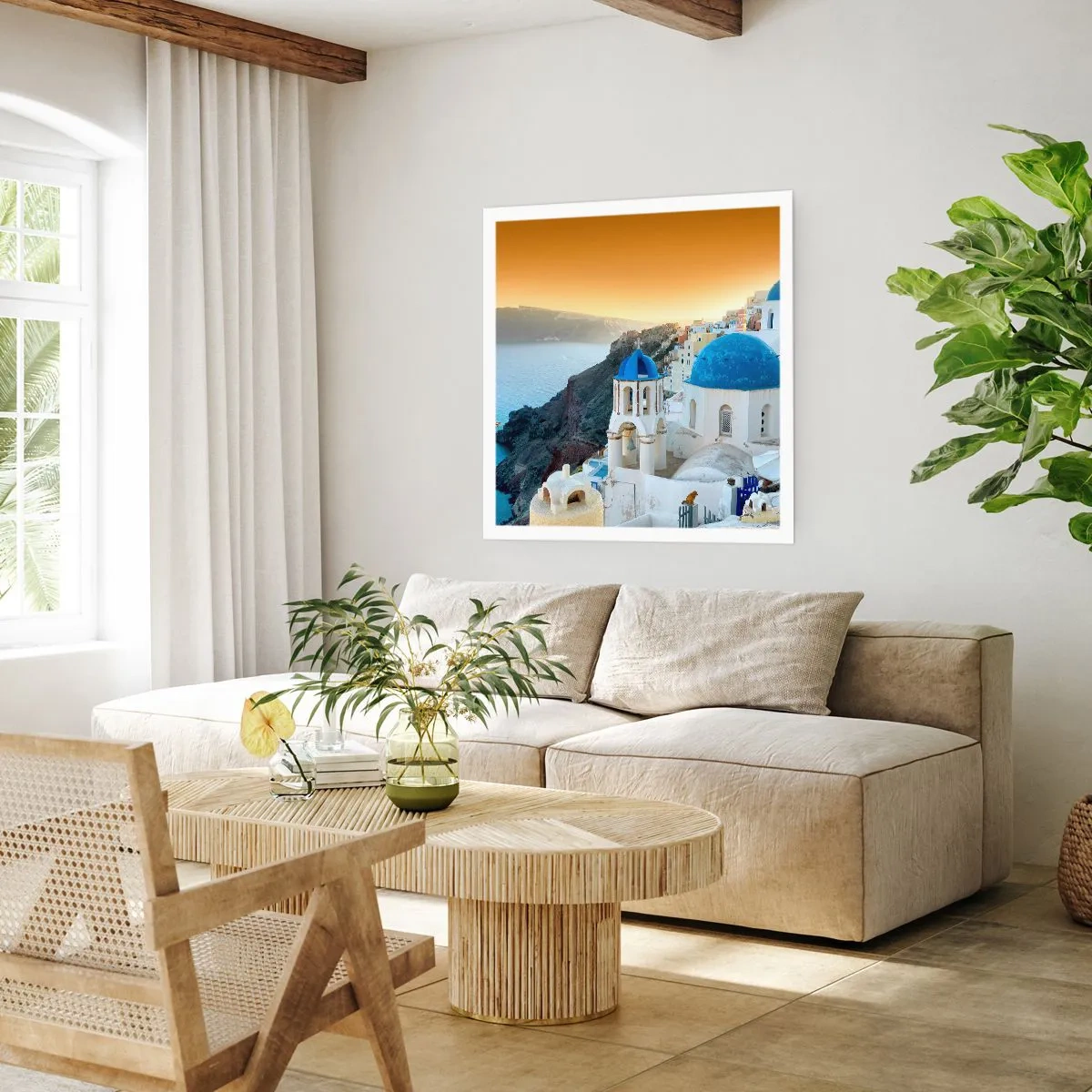 Affiche - Poster - Santorin - blotti contre les rochers - 60x60 cm