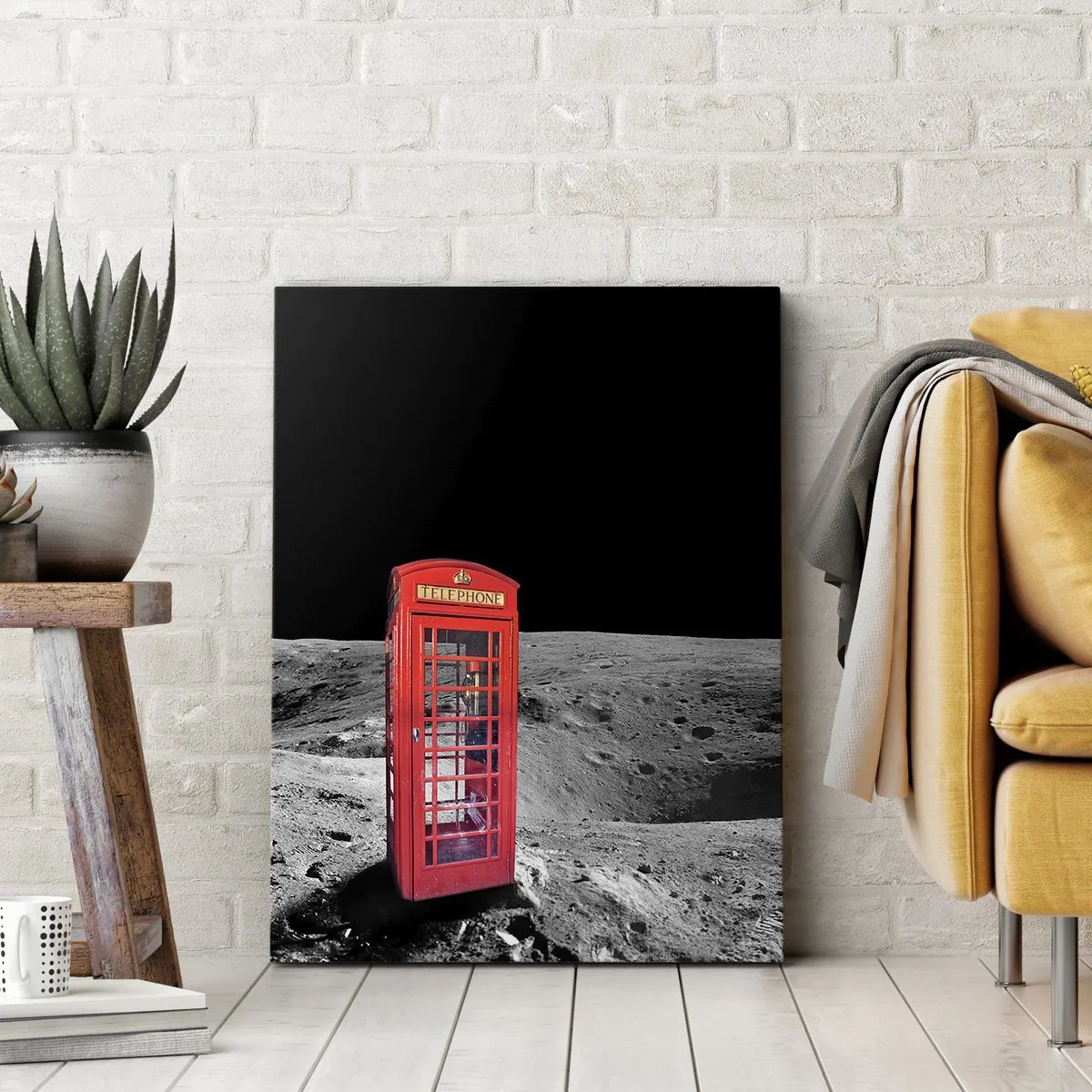 Impression sur toile - Image sur toile - Cabine téléphonique rouge sur la lune - 80x120cm - Une blague cosmique - Décoration murale moderne pour le salon et la chambre ARTTOR