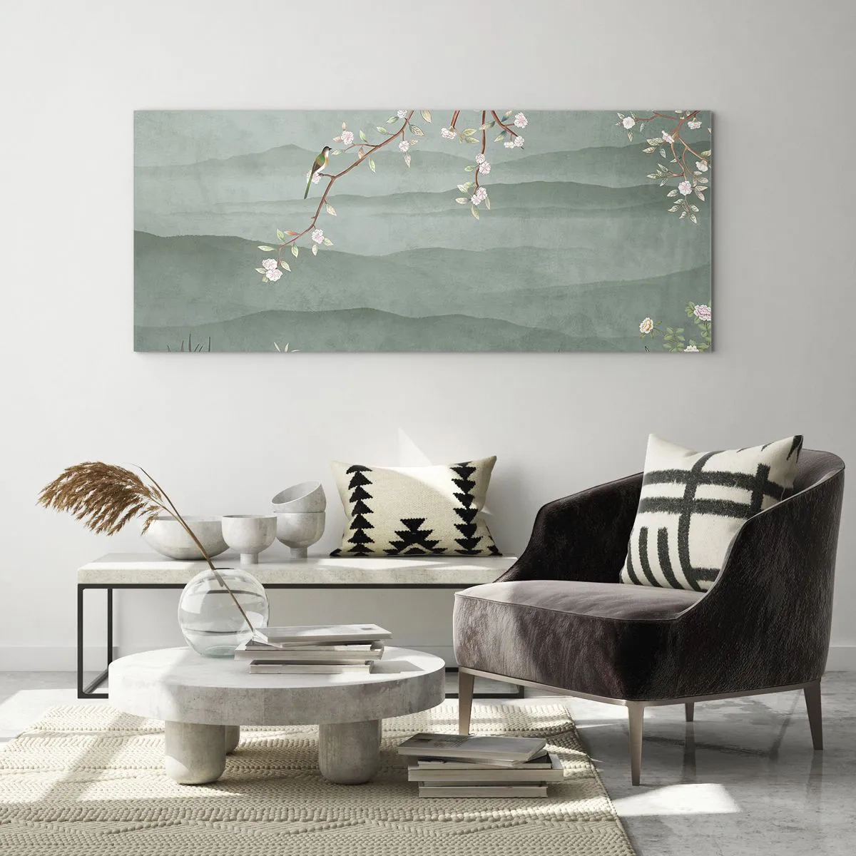 Impression sur verre - Image sur verre - Une image pittoresque d'une branche d'arbre en fleurs avec des oiseaux sur fond de collines verdoyantes. - 160x50cm - Printemps oh c'est toi - Décoration murale moderne pour le salon et la chambre ARTTOR