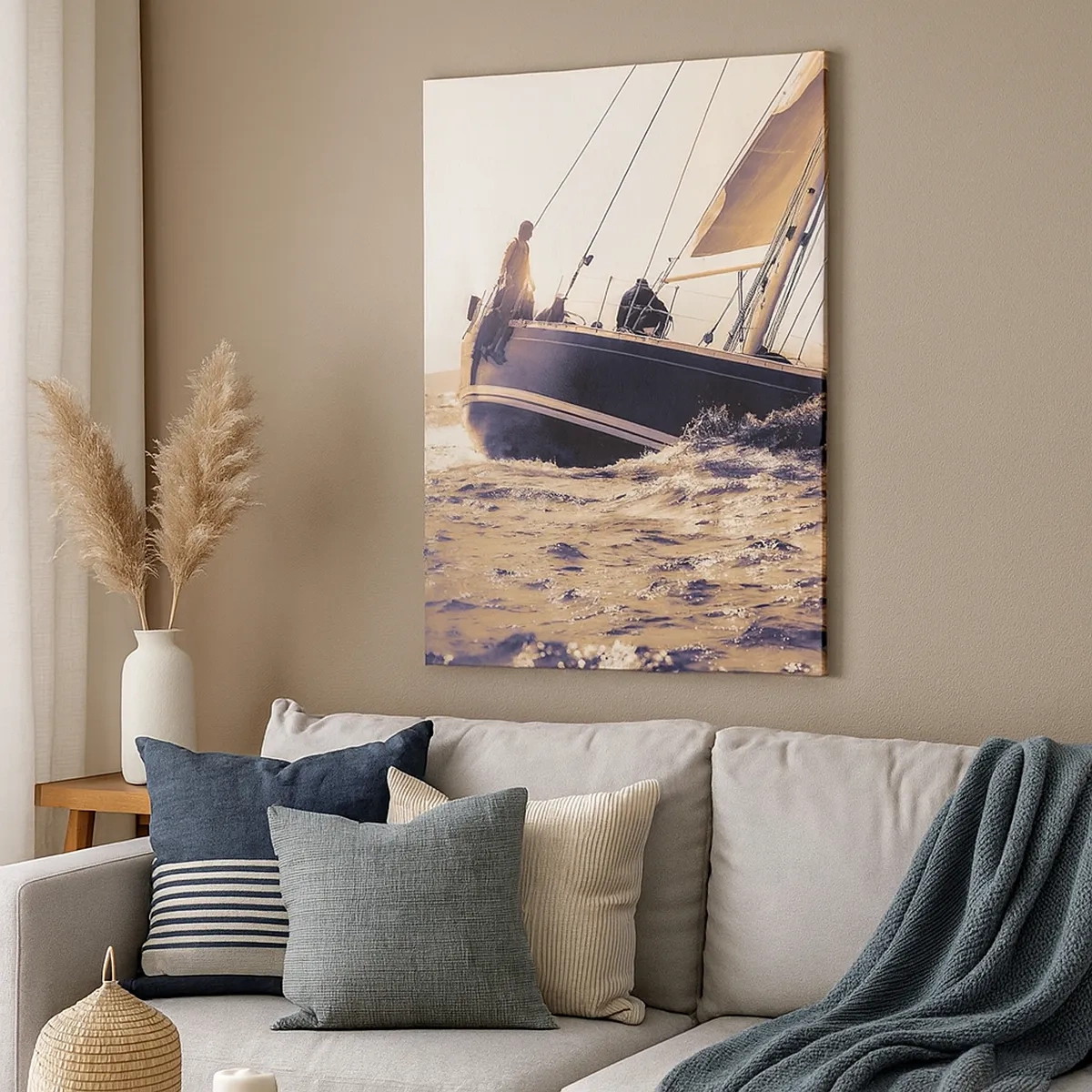 Impression sur toile - Image sur toile - Un yacht sur une mer agitée à la lumière du soleil couchant - 50x70cm - Navigue, marin - Décoration murale moderne pour le salon et la chambre ARTTOR