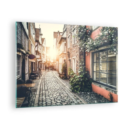 Impression sur verre - Image sur verre - Une charmante rue avec des immeubles illuminés par le coucher du soleil - 70x50cm - Allée de roses en lueur rose - Décoration murale moderne pour le salon et la chambre ARTTOR