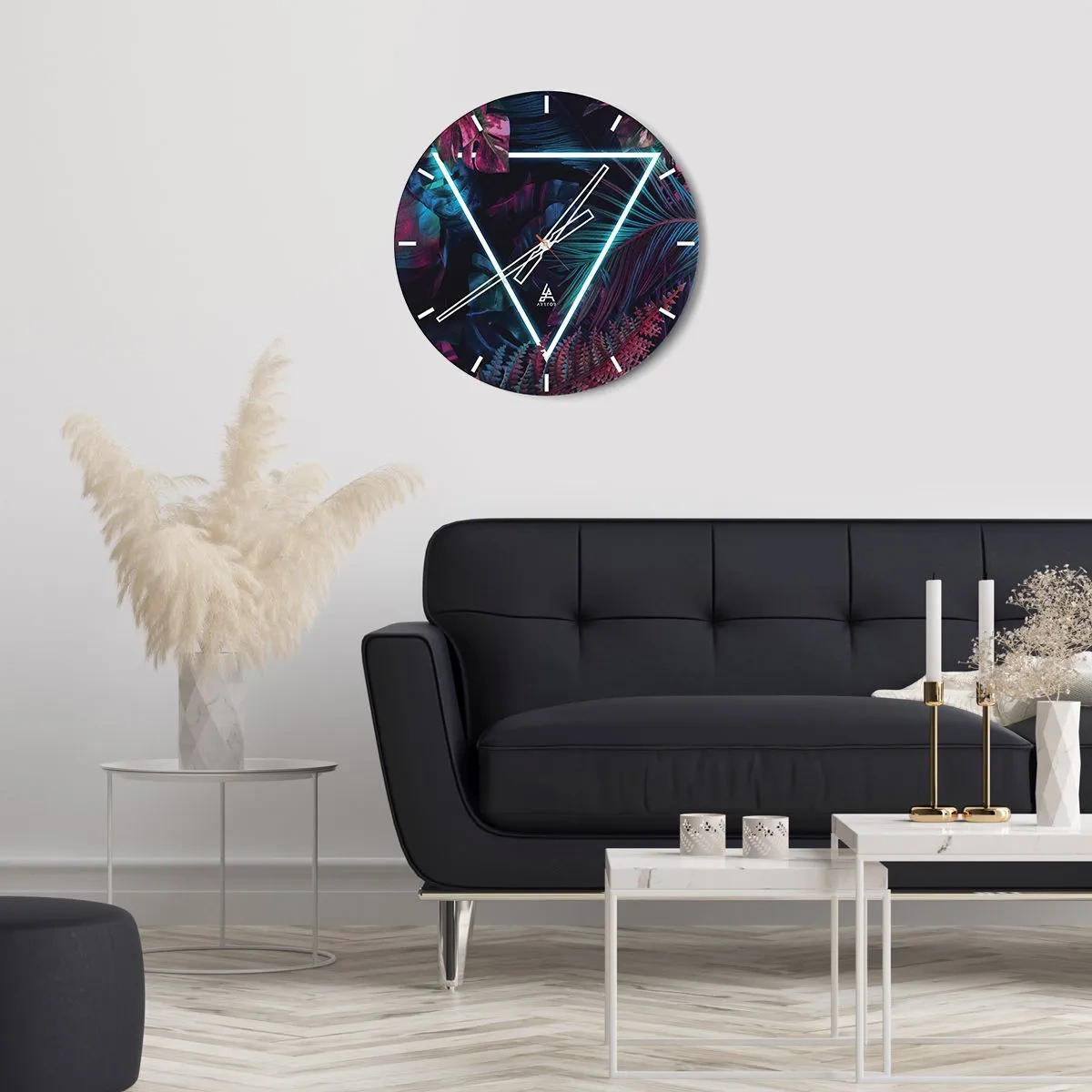 Horloge murale - Pendule murale - Feuilles tropicales et fougères avec triangle néon - 30x30cm - Jardin de style disco - Décoration murale moderne pour le salon, la cuisine et la chambre ARTTOR