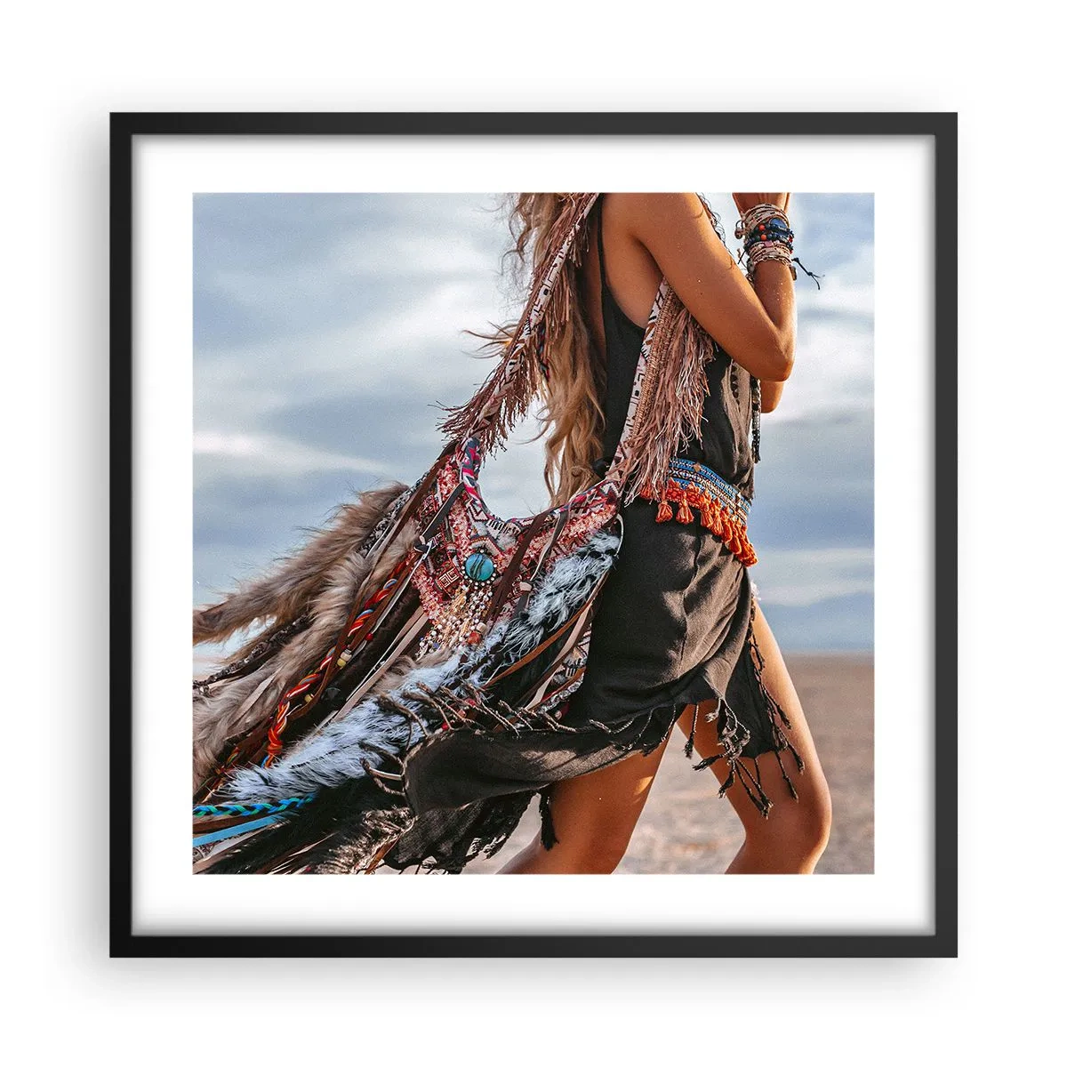 Affiche dans un cadre noir - Poster - La fille du chaman - 50x50 cm