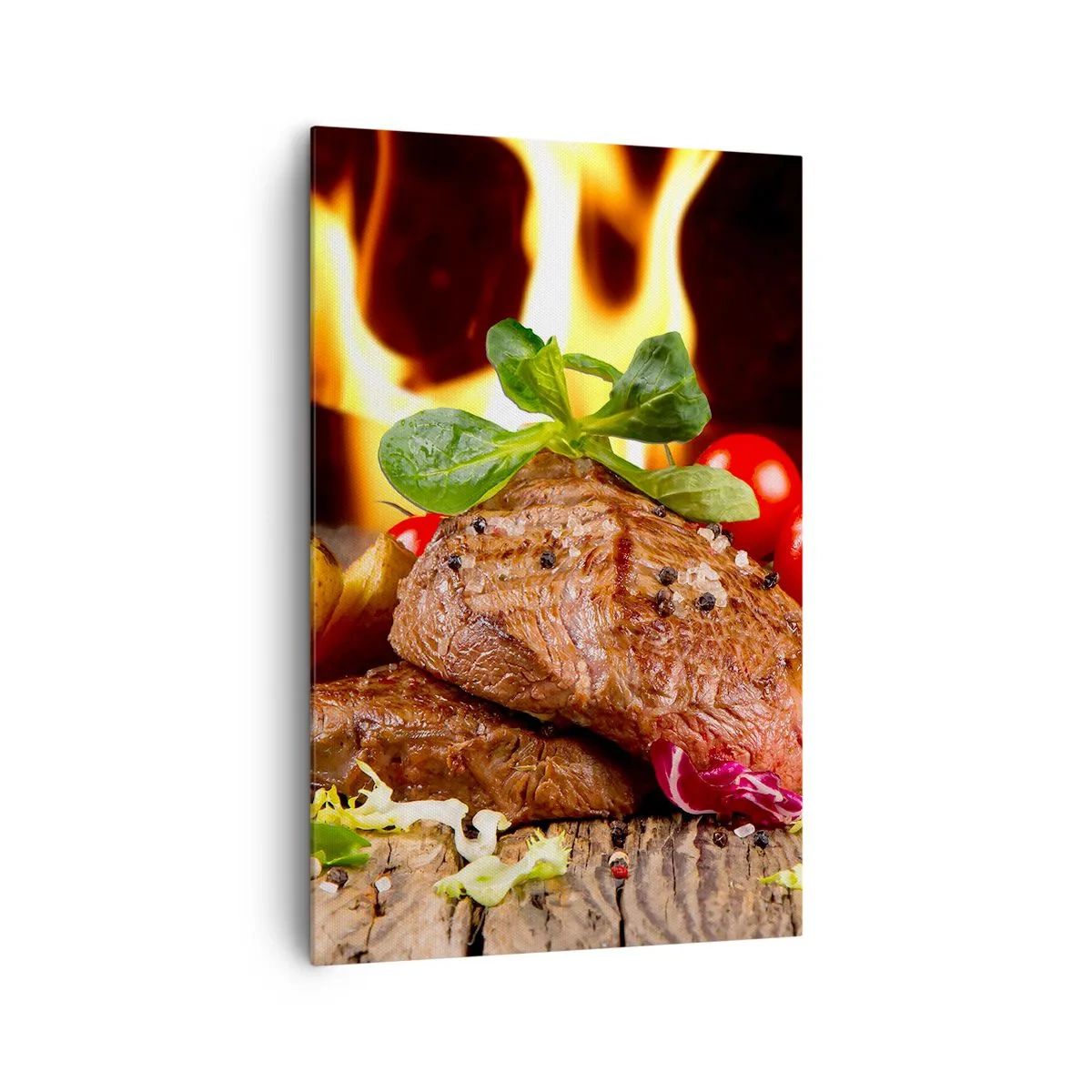 Impression sur toile - Image sur toile - Steak grillé avec accompagnements sur fond de flammes - 80x120cm - Ensorcelé par la braise - Décoration murale moderne pour le salon et la chambre ARTTOR