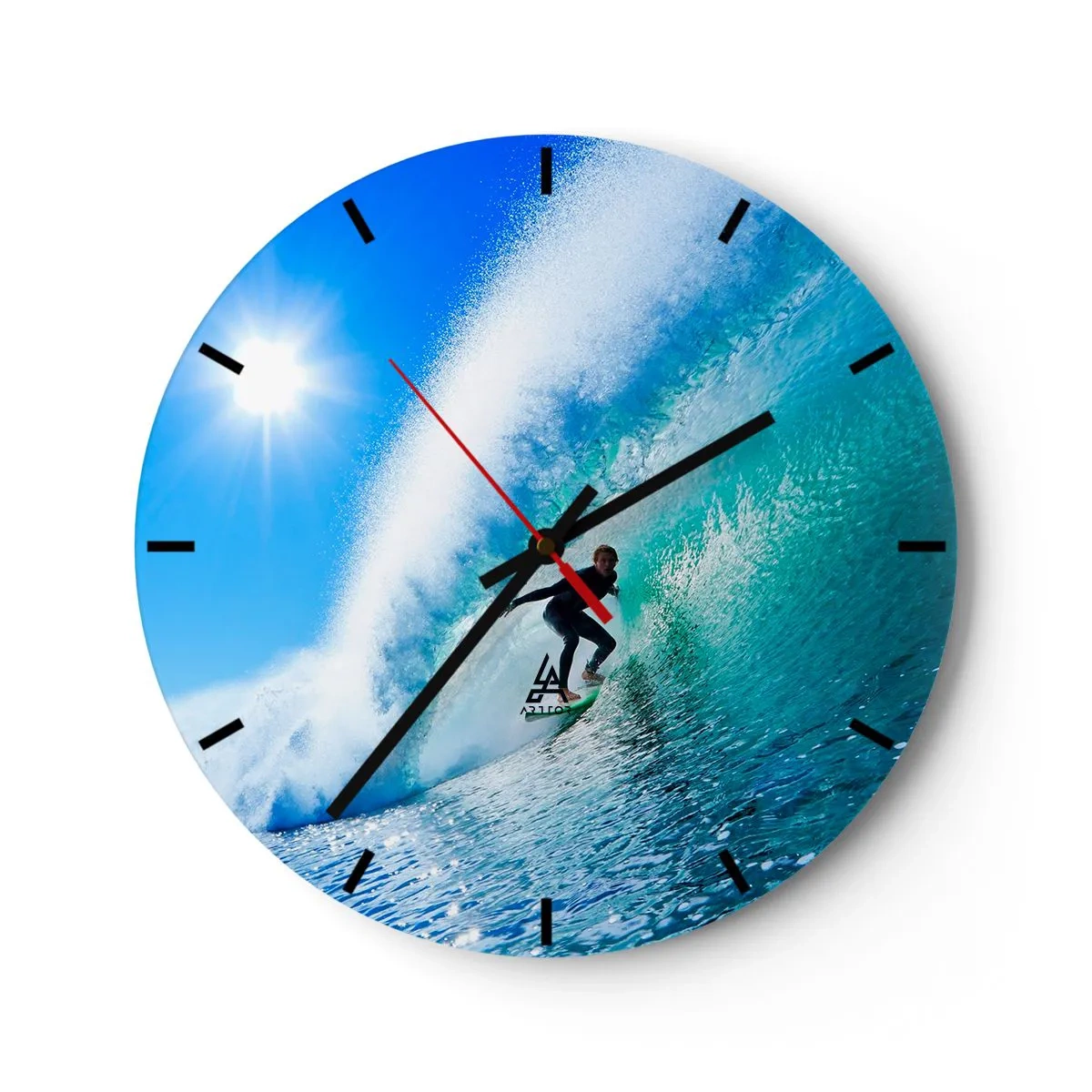 Horloge murale - Pendule murale - Surfeur sur une vague par une journée ensoleillée - 30x30cm - A travers le grand ciel bleu - Décoration murale moderne pour le salon, la cuisine et la chambre ARTTOR
