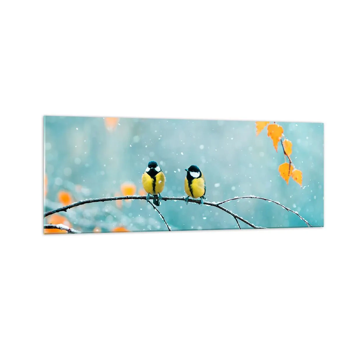 Impression sur verre - Image sur verre - Deux oiseaux sur une branche dans un décor hivernal avec des feuilles jaunes. - 140x50cm - Potins d'oiseaux - Décoration murale moderne pour le salon et la chambre ARTTOR