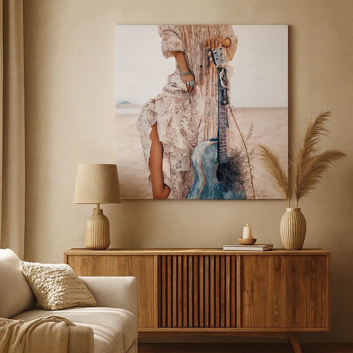 Impression sur toile - Image sur toile - Femme de style bohème avec guitare sur la plage - 70x50cm - Enfant de fleur en route - Décoration murale moderne pour le salon et la chambre ARTTOR