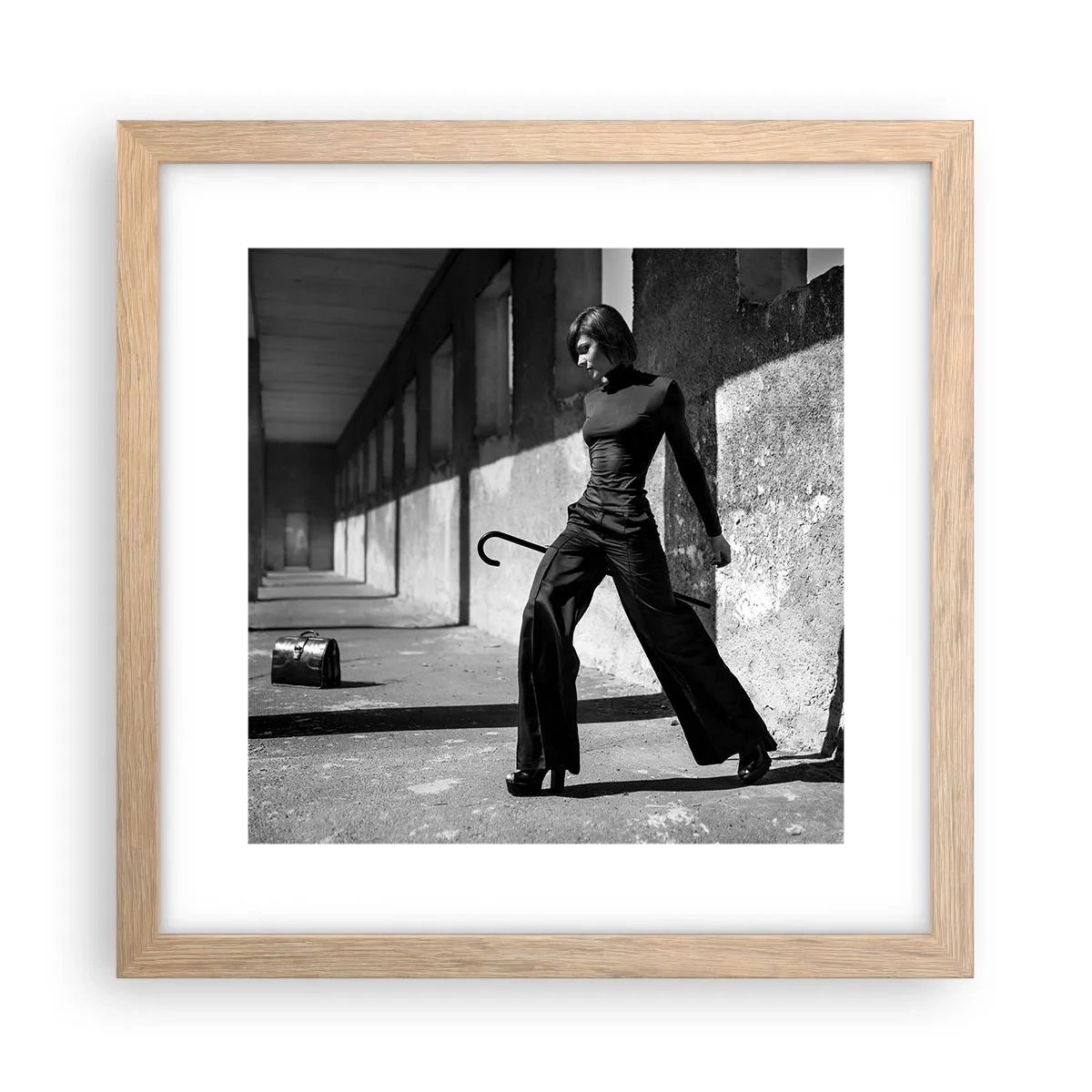 Affiche dans un chêne clair - Poster - Élégance urbaine - 30x30 cm