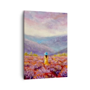 Impression sur toile - Image sur toile - Une femme portant un chapeau marchant dans un champ de lavande. - 50x70cm - Dans un monde lavande - Décoration murale moderne pour le salon et la chambre ARTTOR