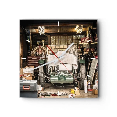 Horloge murale - Pendule murale - Une vieille voiture dans un garage entourée d'outils et d'équipements - 30x30cm - Retour vers le passé - Décoration murale moderne pour le salon et la chambre ARTTOR