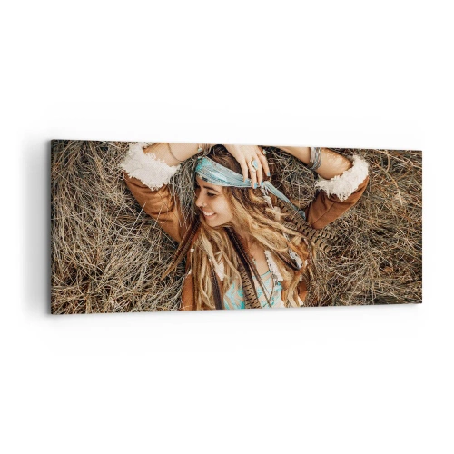 Impression sur toile - Image sur toile - Femme de style bohème allongée sur du foin - 120x50cm - En route vers les années d'amour - Décoration murale moderne pour le salon et la chambre ARTTOR