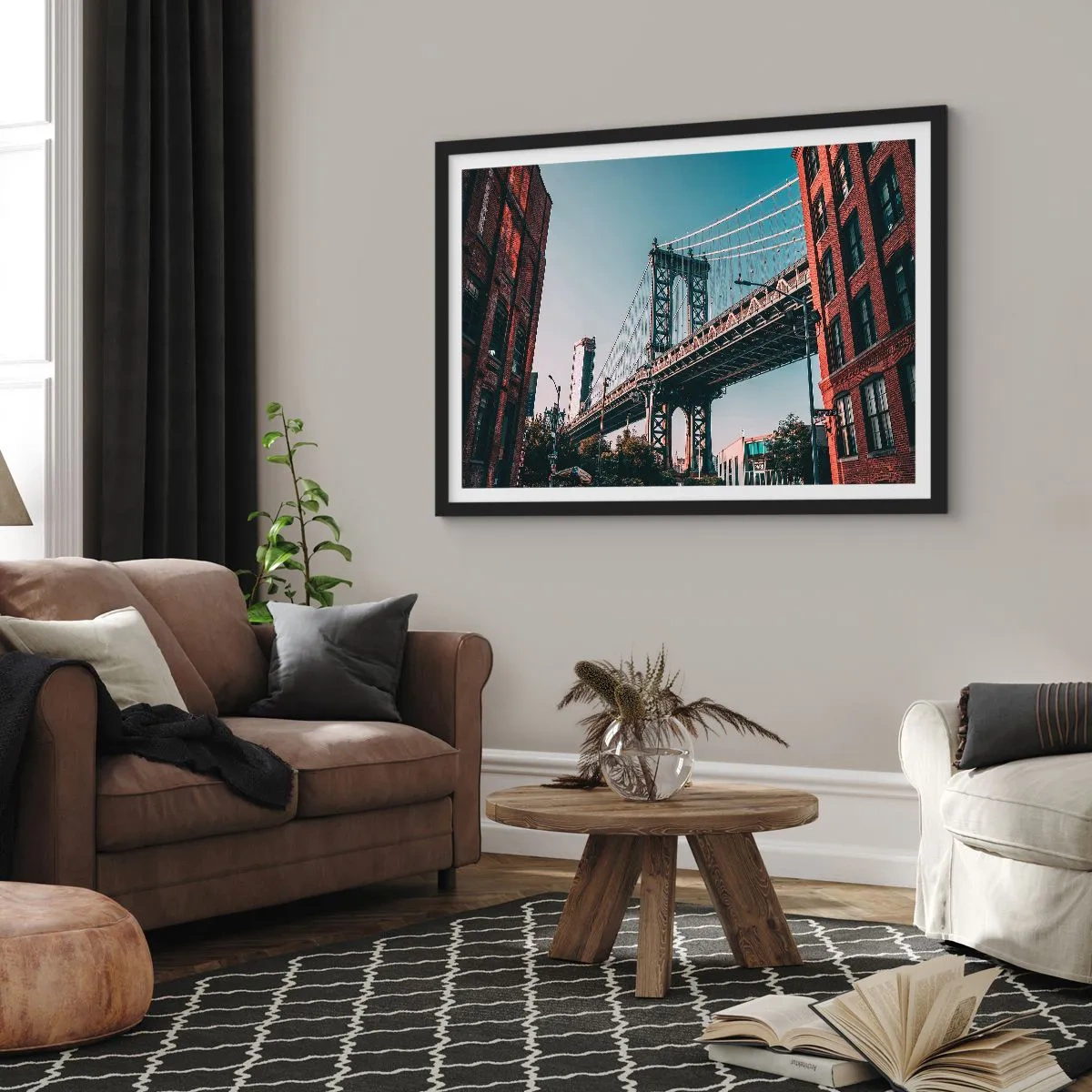 Affiche dans un cadre noir - Poster - Un pont entre les bâtiments dans un paysage urbain - 70x50cm - Sur les vagues de la ville - Décoration murale moderne pour le salon et la chambre ARTTOR